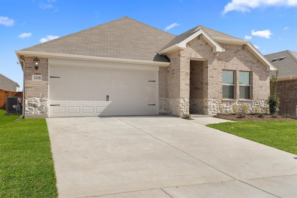 Photo of 2229 Mustang Way, Seagoville, TX 75159 (MLS # 21194072)