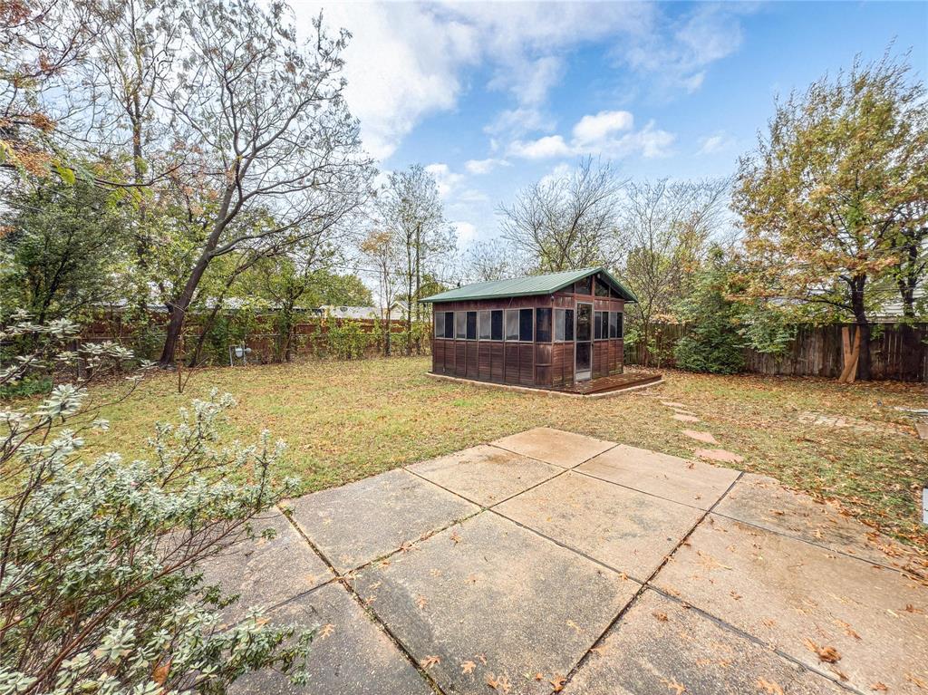 Barkley Square 05 - Residential Lease