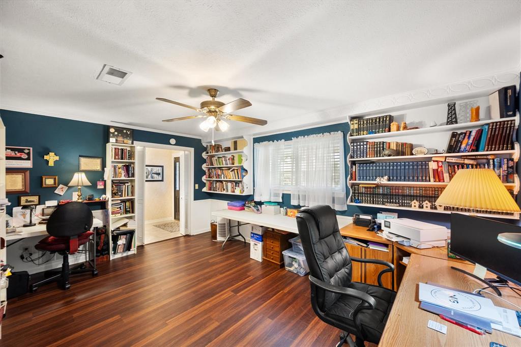 1001 Whispering Oak Court