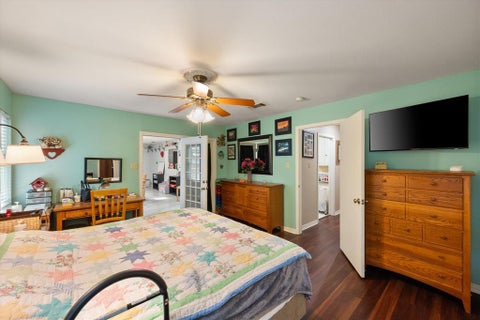 Tiny photo for 1001 Whispering Oak Court, Arlington, TX 76012 (MLS # 21395896)