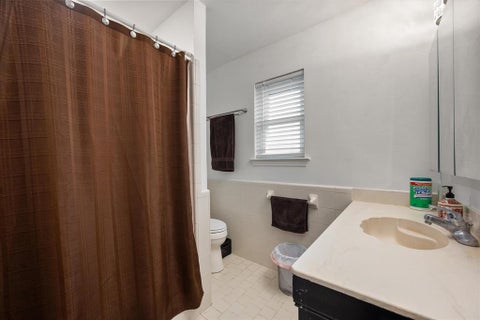 Tiny photo for 1001 Whispering Oak Court, Arlington, TX 76012 (MLS # 21395896)
