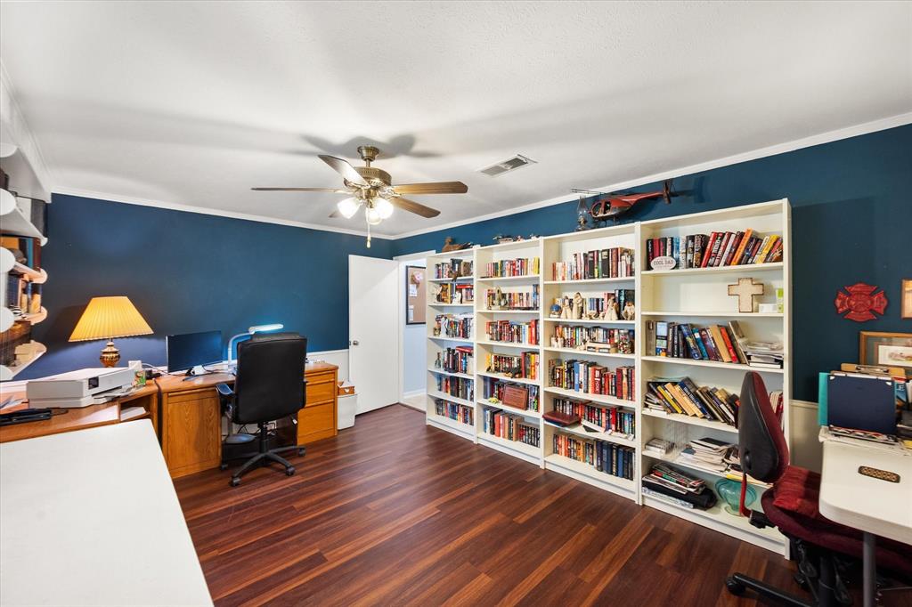 1001 Whispering Oak Court