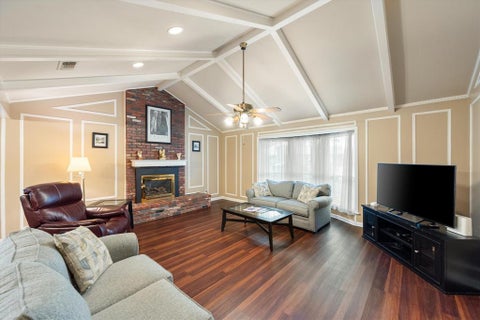 Tiny photo for 1001 Whispering Oak Court, Arlington, TX 76012 (MLS # 21395896)