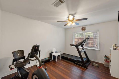Tiny photo for 1001 Whispering Oak Court, Arlington, TX 76012 (MLS # 21395896)