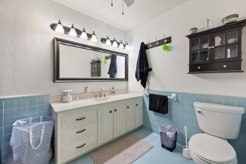 Tiny photo for 1001 Whispering Oak Court, Arlington, TX 76012 (MLS # 21395896)