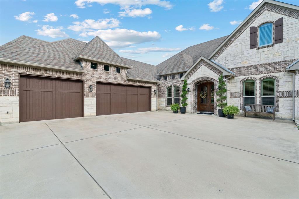 401 Regency Court