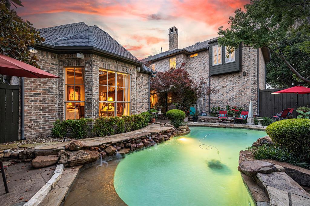 The Lakes On Legacy Drive Ph 2 - Residential