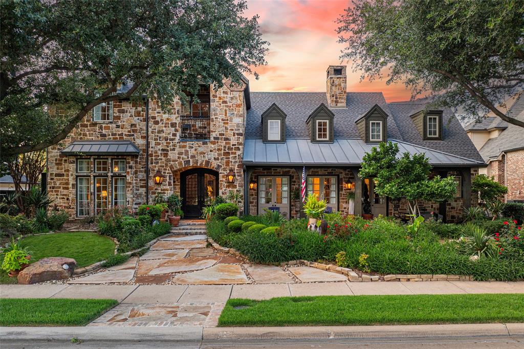 5332 Longvue Drive