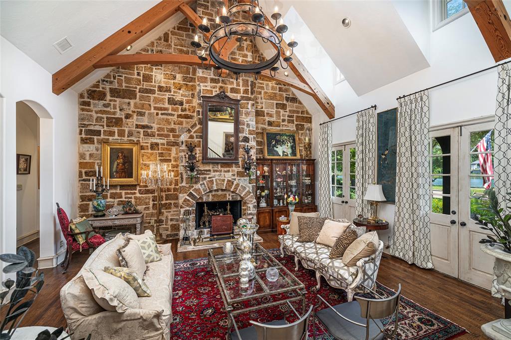 The Lakes On Legacy Drive Ph 2 - Residential