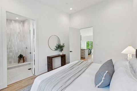 Tiny photo for 2142 Lovedale Avenue #104, Dallas, TX 75235 (MLS # 21101521)