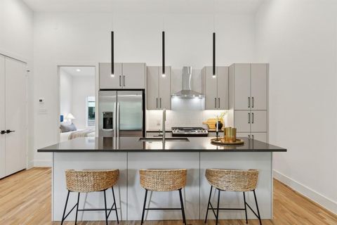 Tiny photo for 2142 Lovedale Avenue #104, Dallas, TX 75235 (MLS # 21101521)