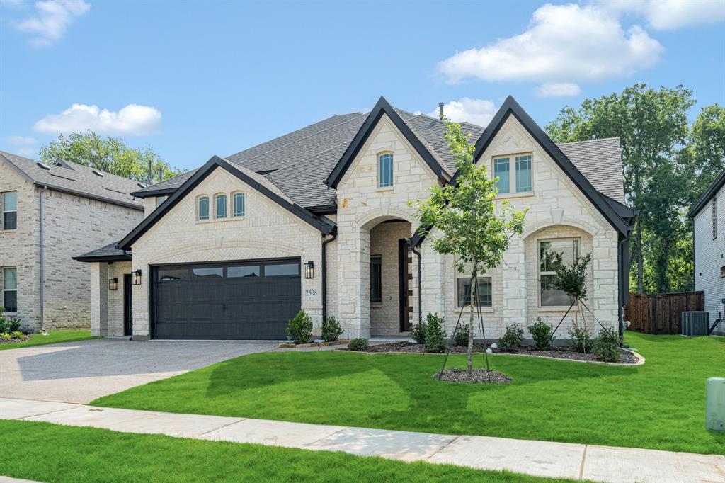 2508 Mesa Verde Lane