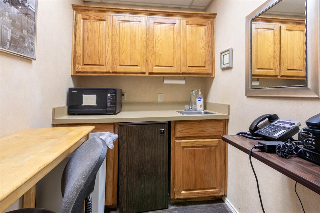 Shady Oaks Gardens Sub - Commercial Sale