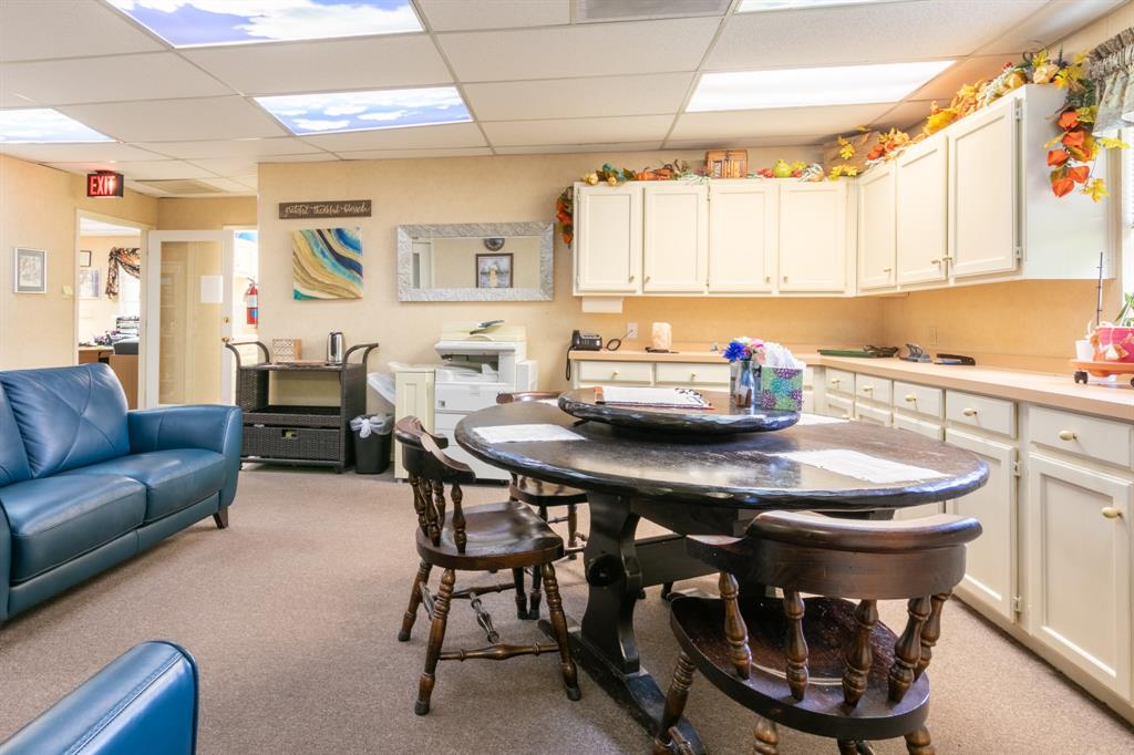 Shady Oaks Gardens Sub - Commercial Sale