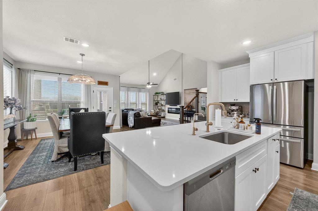 Oaks of North Grove - Residential