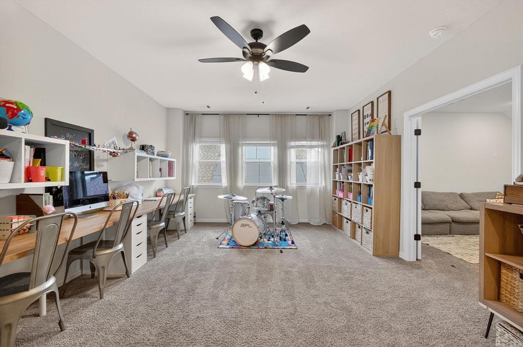 Oaks of North Grove - Residential