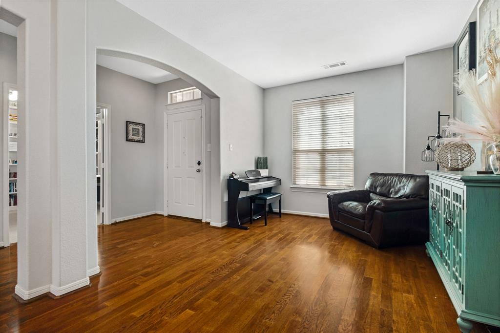 2501 Maple Stream Drive