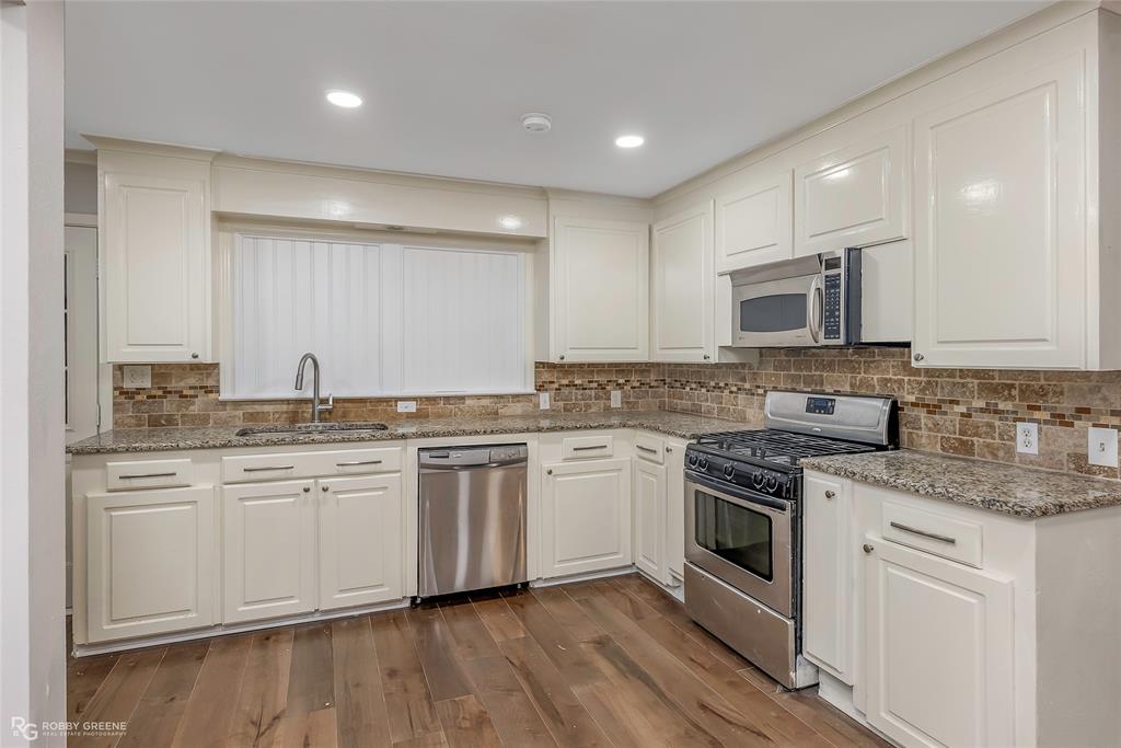 Shreveport, Louisiana 71105, United States, 3 Bedrooms Bedrooms, ,3 BathroomsBathrooms,Residential,Active,179307