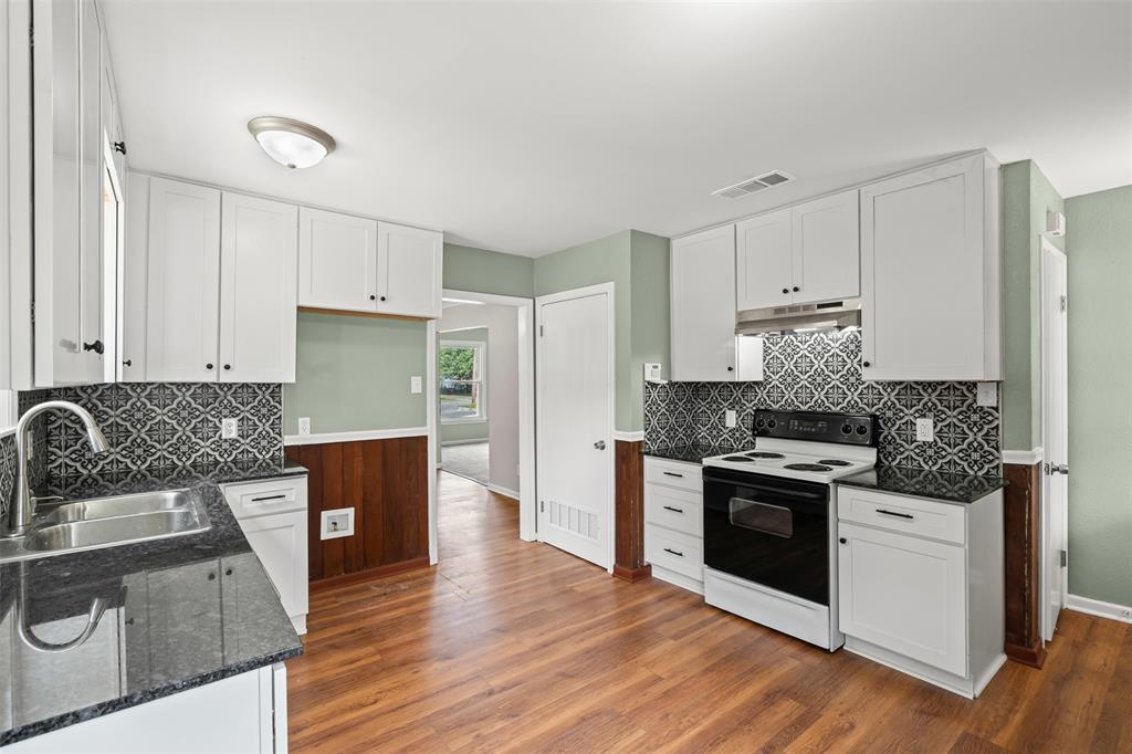 Pettys James E Sub - Residential