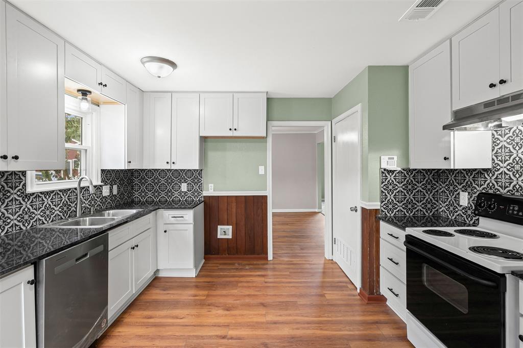 Pettys James E Sub - Residential