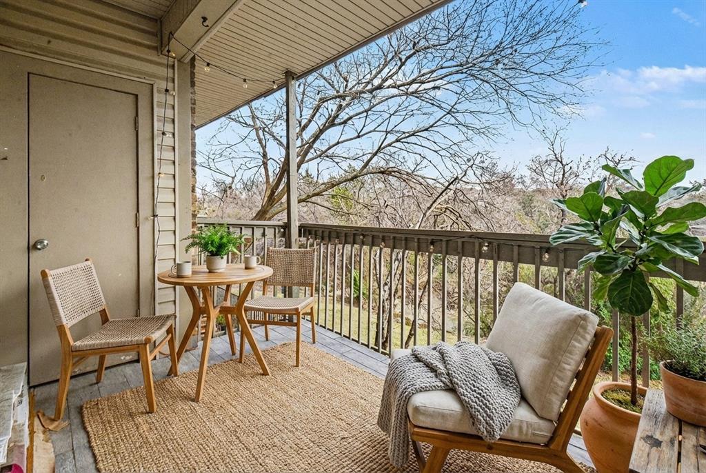 Oaks On The Bend Condos Ph 01-04 - Residential