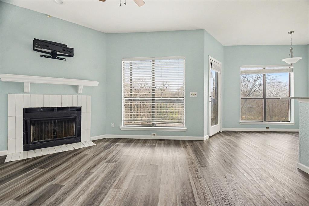 Oaks On The Bend Condos Ph 01-04 - Residential