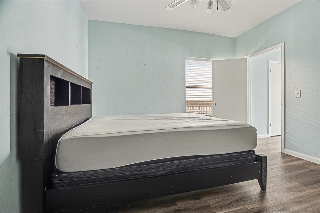 Oaks On The Bend Condos Ph 01-04 - Residential