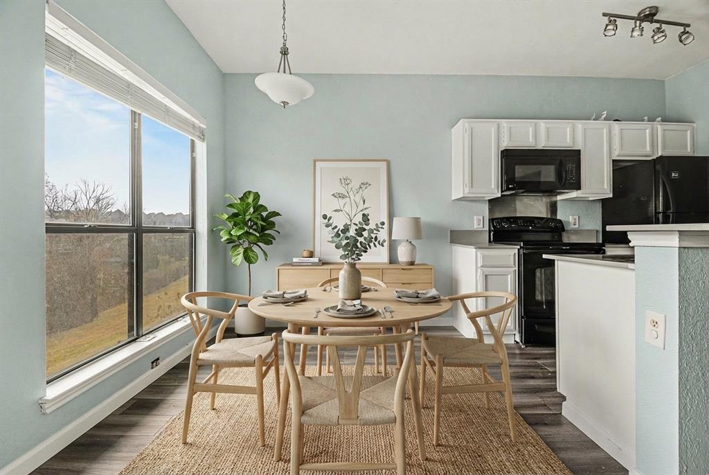 Oaks On The Bend Condos Ph 01-04 - Residential