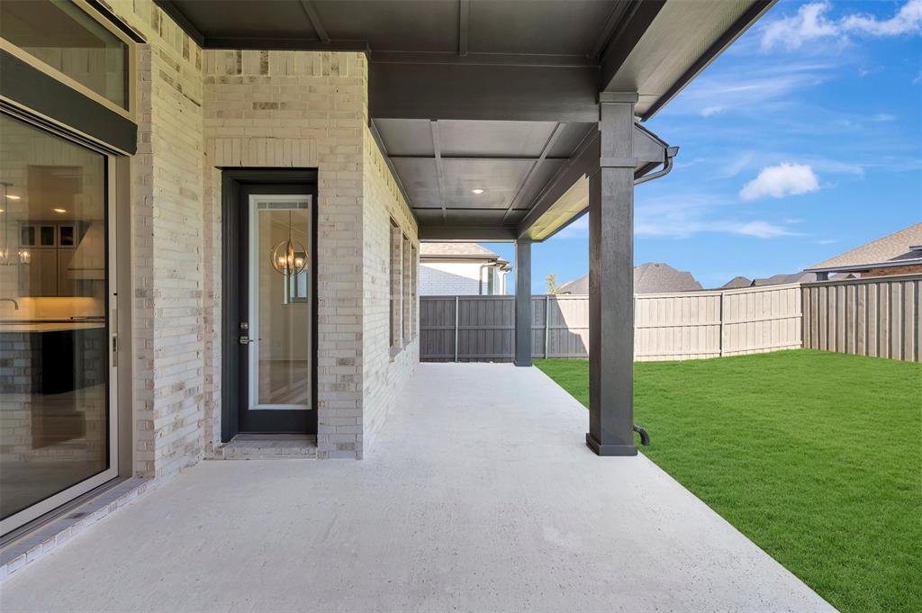 3599 Redbud Fower Trail