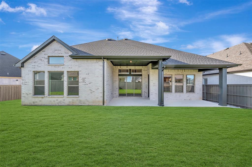 3599 Redbud Fower Trail