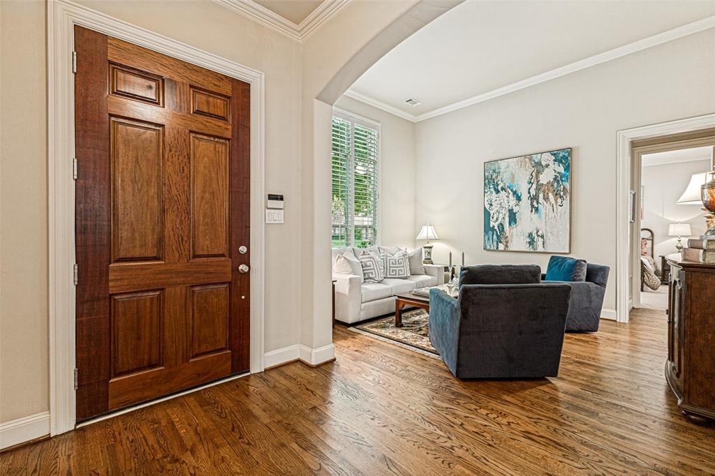 3229 Robert Drive