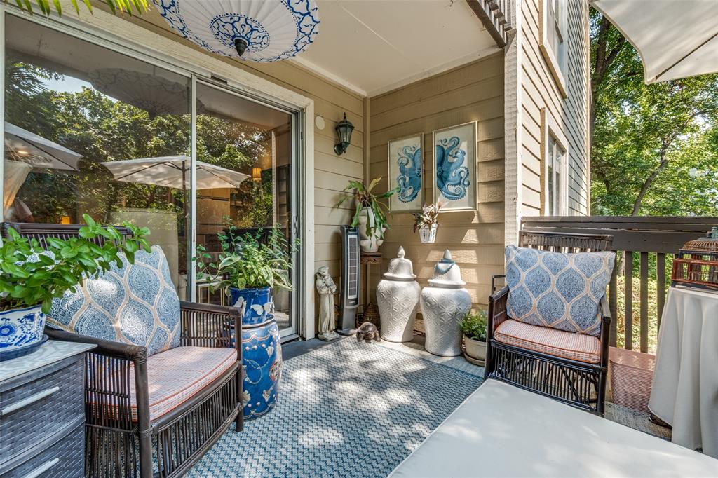 River Oaks Condos - Residential