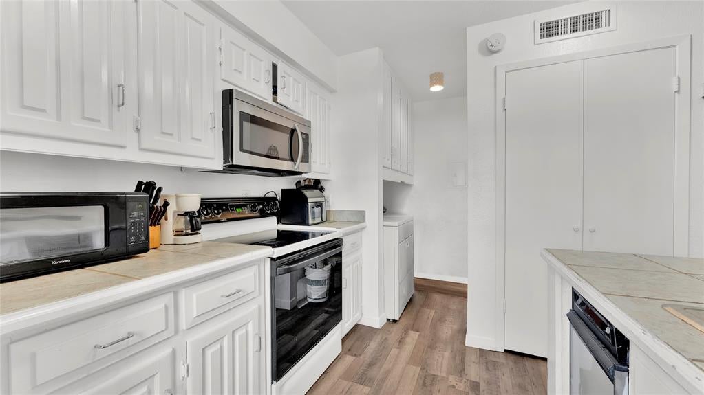 341 Arborview Drive