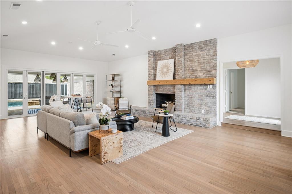 7605 Queens Garden Drive