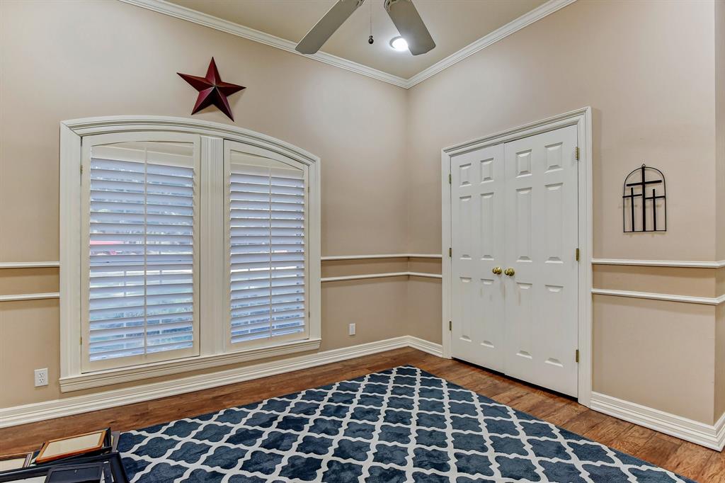 MEADOWS GLEN - Residential