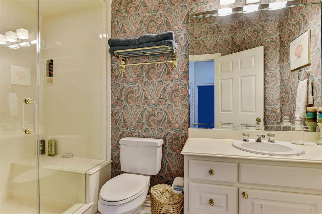 MEADOWS GLEN - Residential