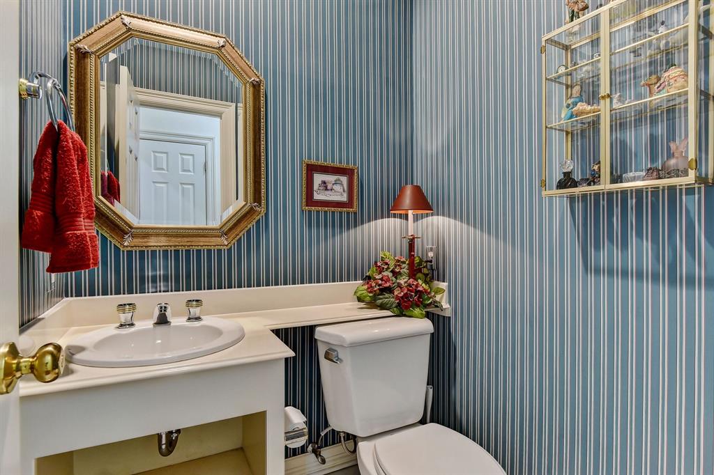 MEADOWS GLEN - Residential