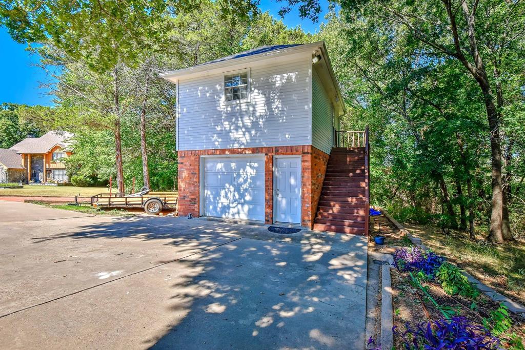 MEADOWS GLEN - Residential