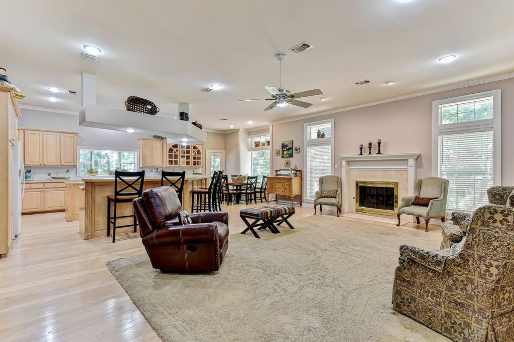 MEADOWS GLEN - Residential