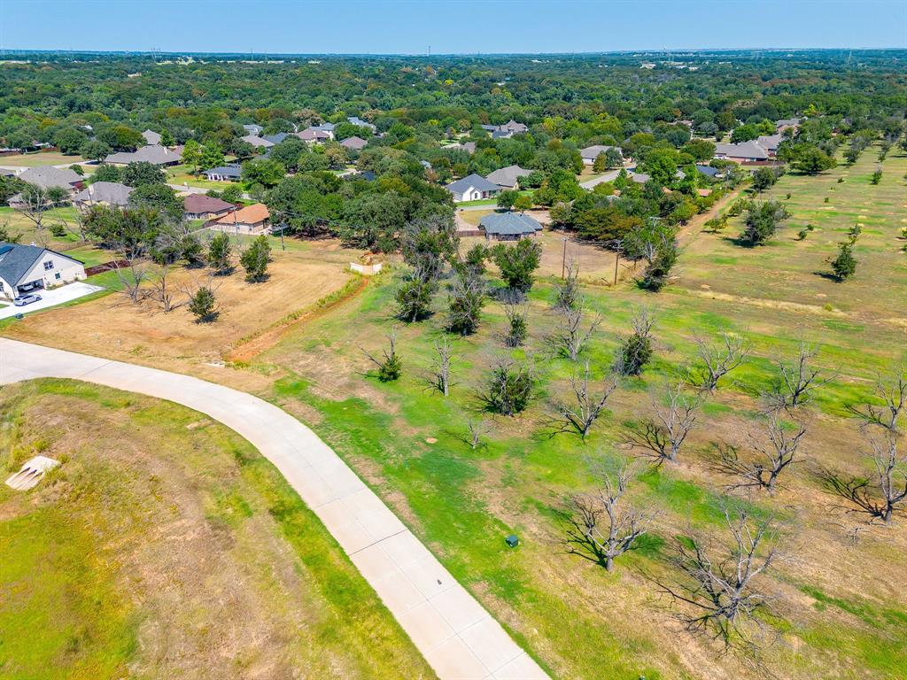 2205 Middlewood Circle