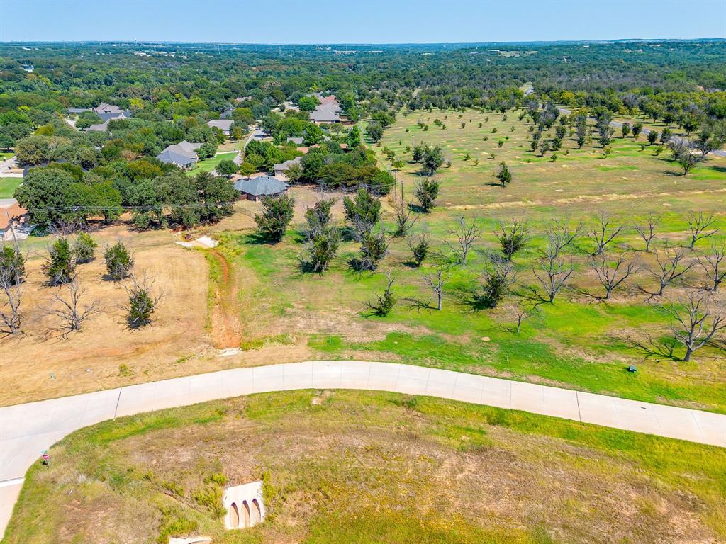 2205 Middlewood Circle