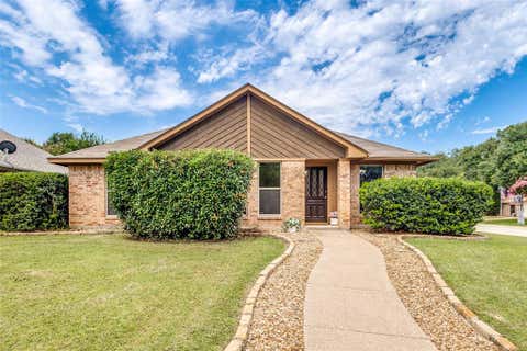 Photo of 1425 Misty Hollow Street, Denton, TX 76209 (MLS # 21310703)