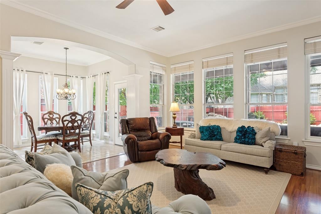 2700 Lake Breeze Lane