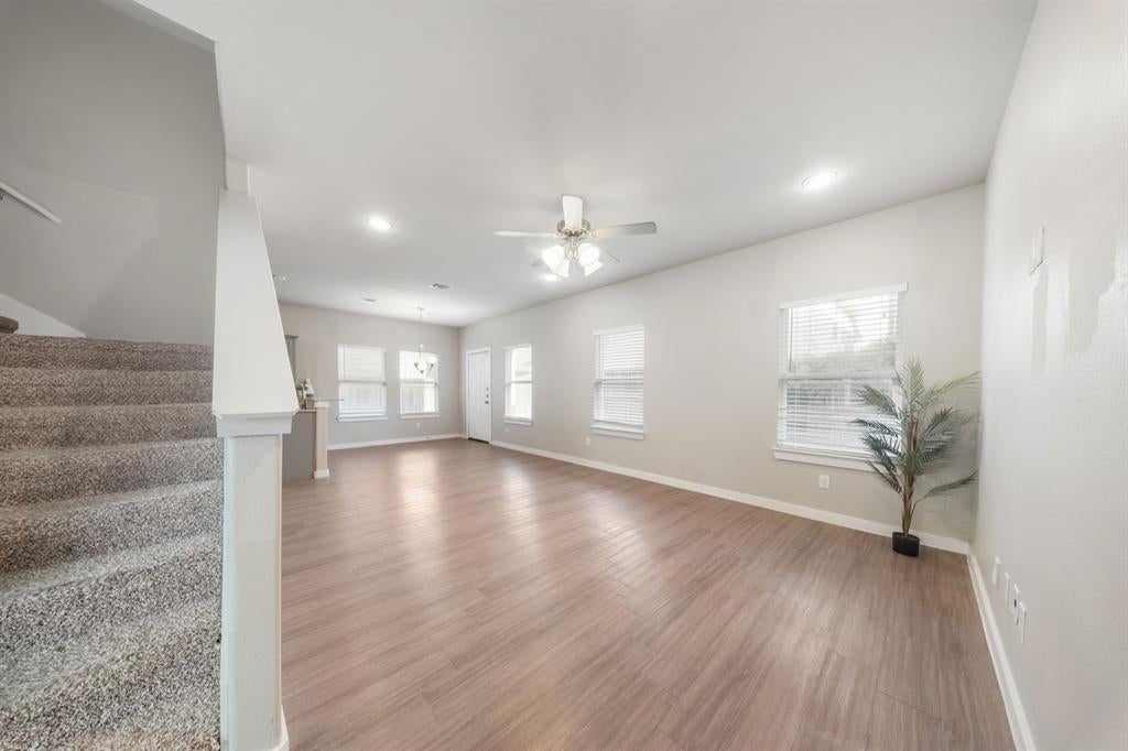 9910 Ironhorse Drive