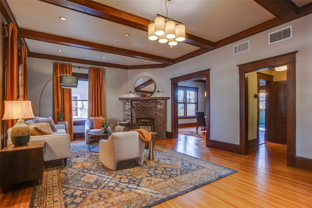 Winnetka Heights - Residential