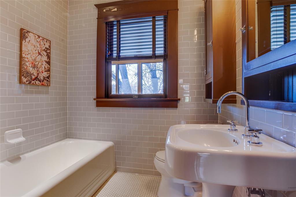 Winnetka Heights - Residential