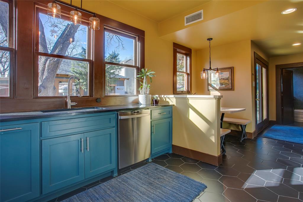 Winnetka Heights - Residential