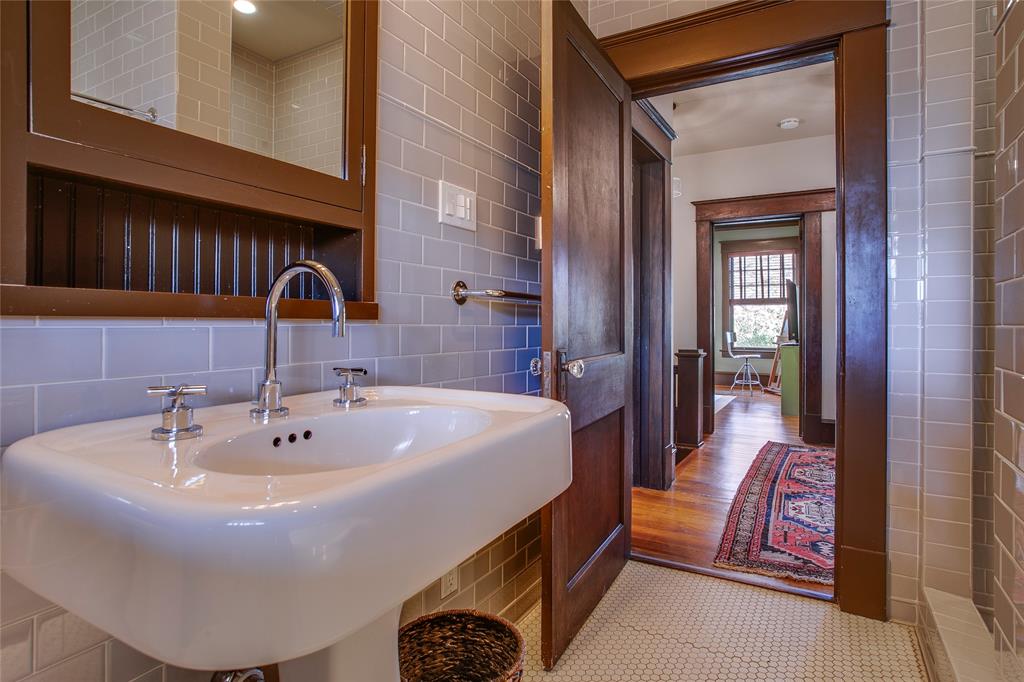 Winnetka Heights - Residential