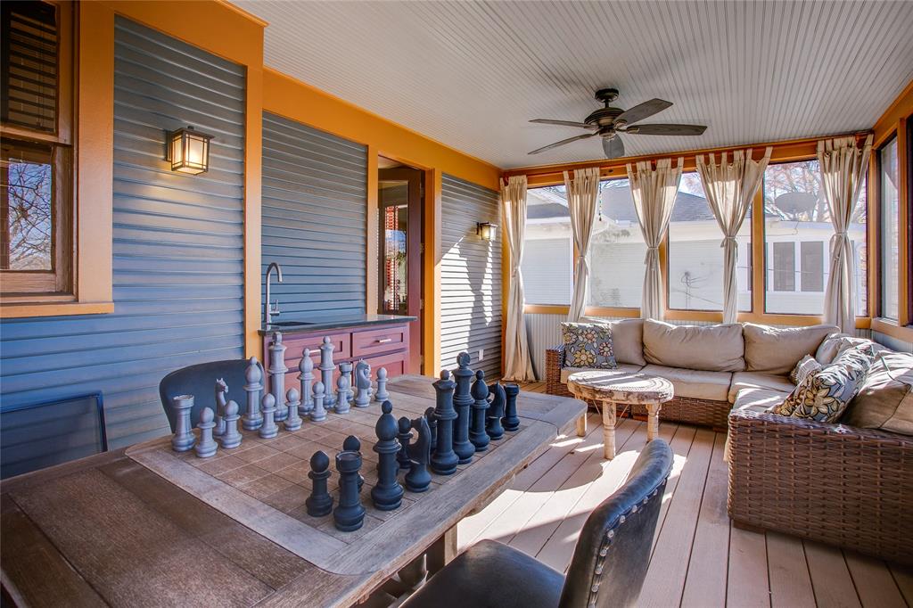 Winnetka Heights - Residential