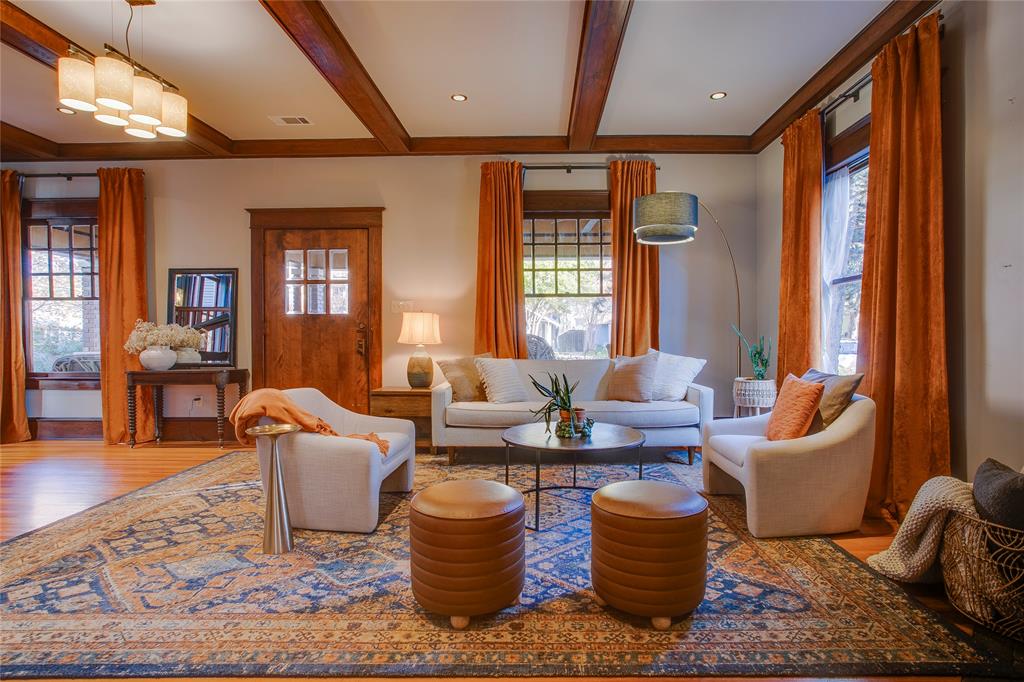 Winnetka Heights - Residential